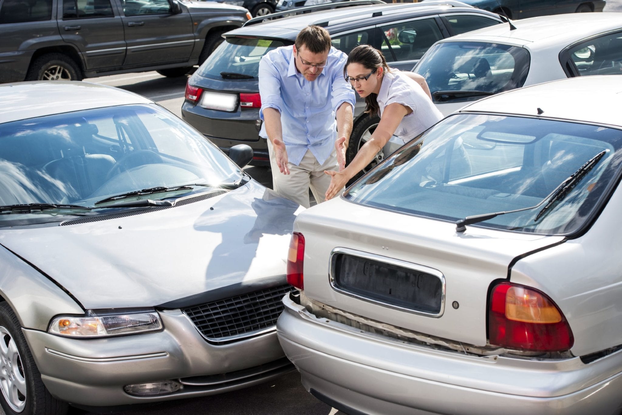 Road Accident with Parked Vehicles: The amount of people killed because of the impact of parked vehicles on street has increased.